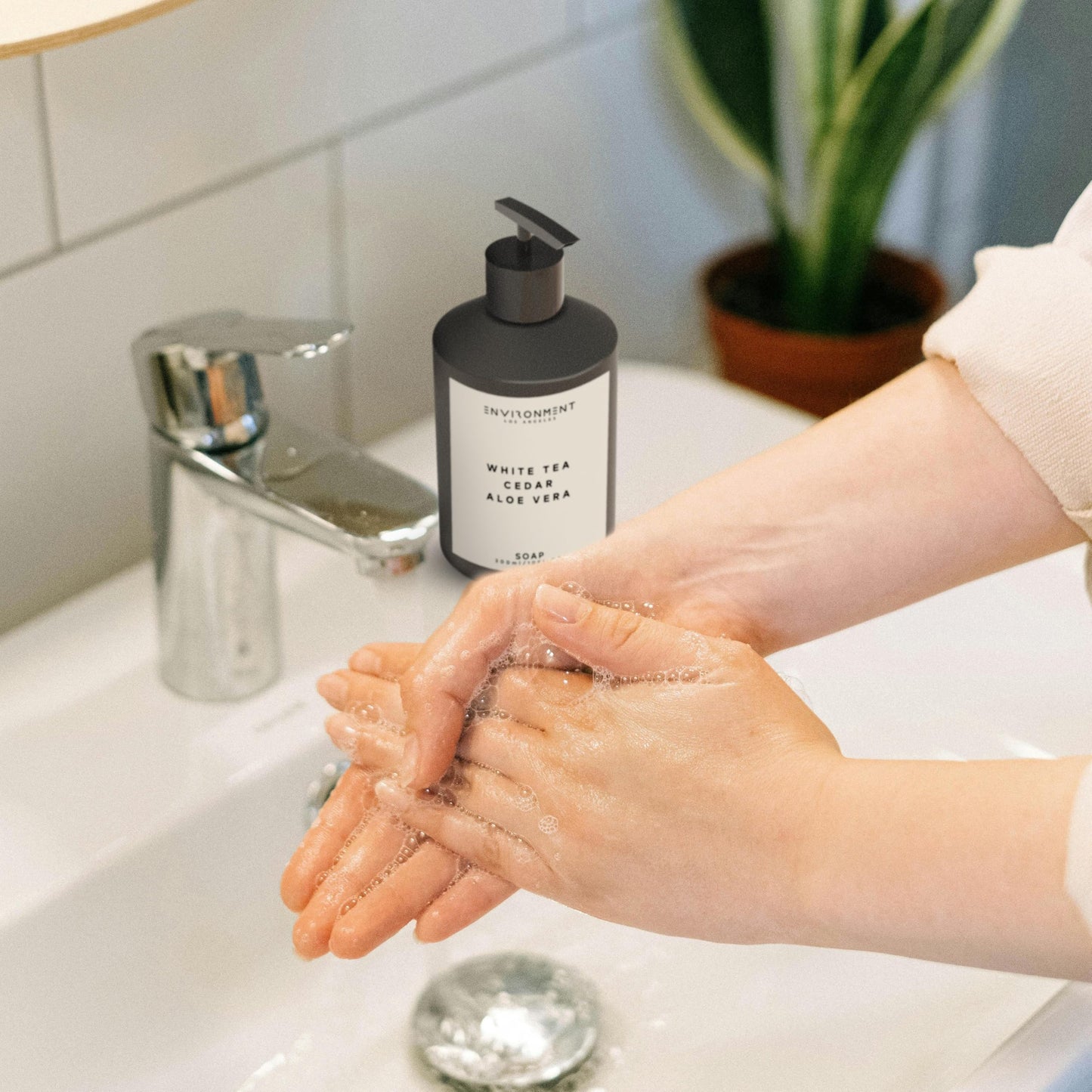 ENVIRONMENT Hand Soap, 300ml Luxury Liquid Hand Soap, Home Essentials, Kitchen & Bathroom Hand Soap, Hand Wash, Vegan & Cruelty-Free